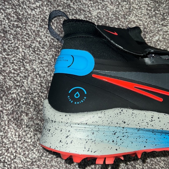 Nike Air Zoom Infinity Tour 2 Shield Golf DO8997-060 Men's Size 9.5 $180 Retail - Picture 4 of 4